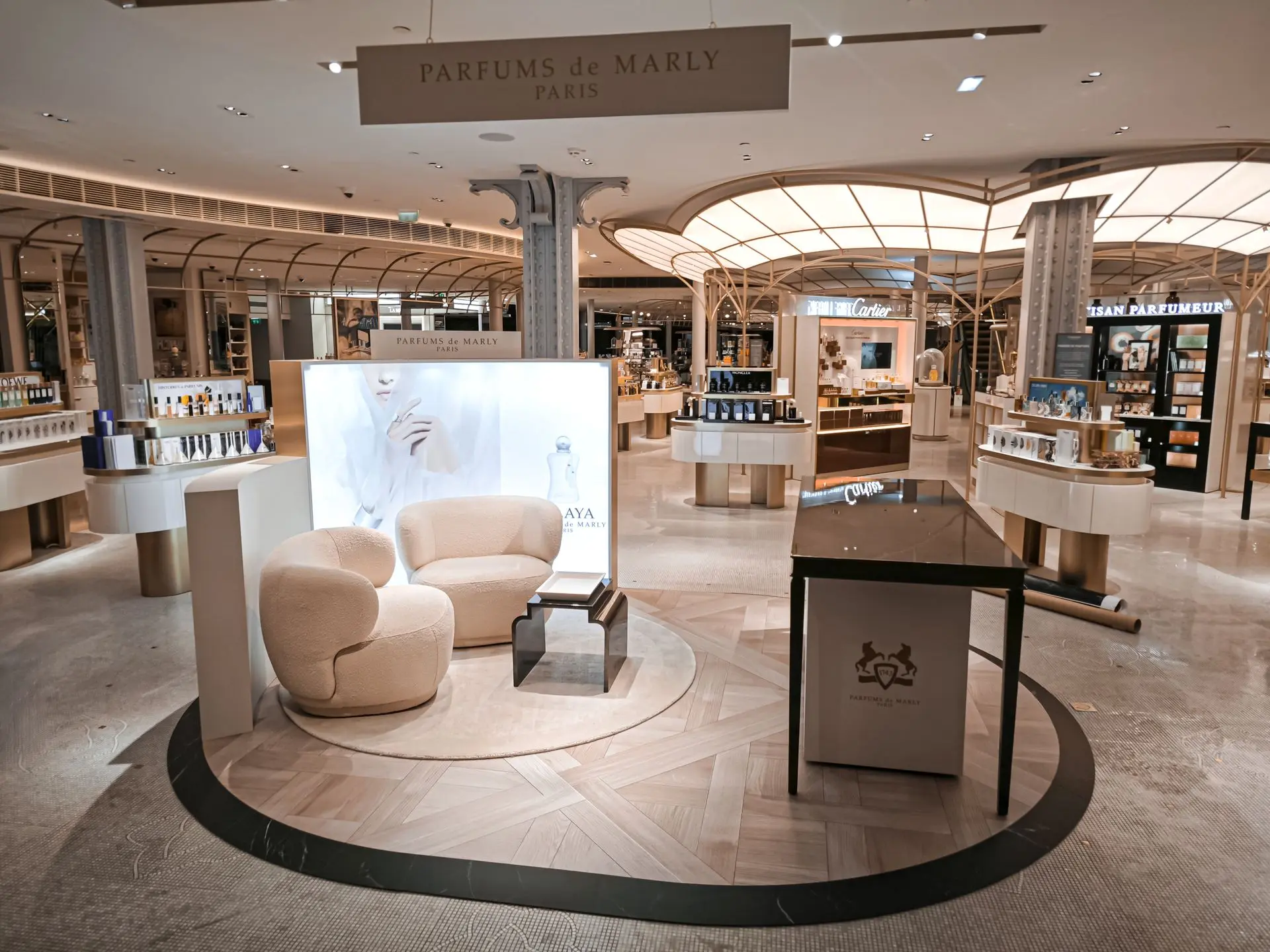 Stand Parfums de Marly