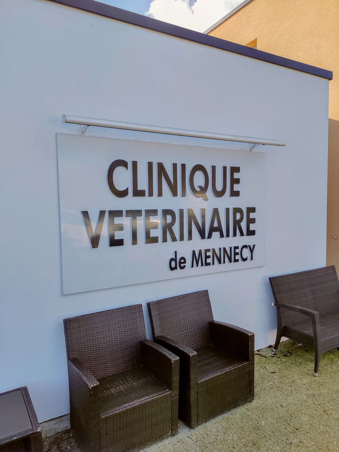 Enseigne clinique vétérinaire de Mennecy