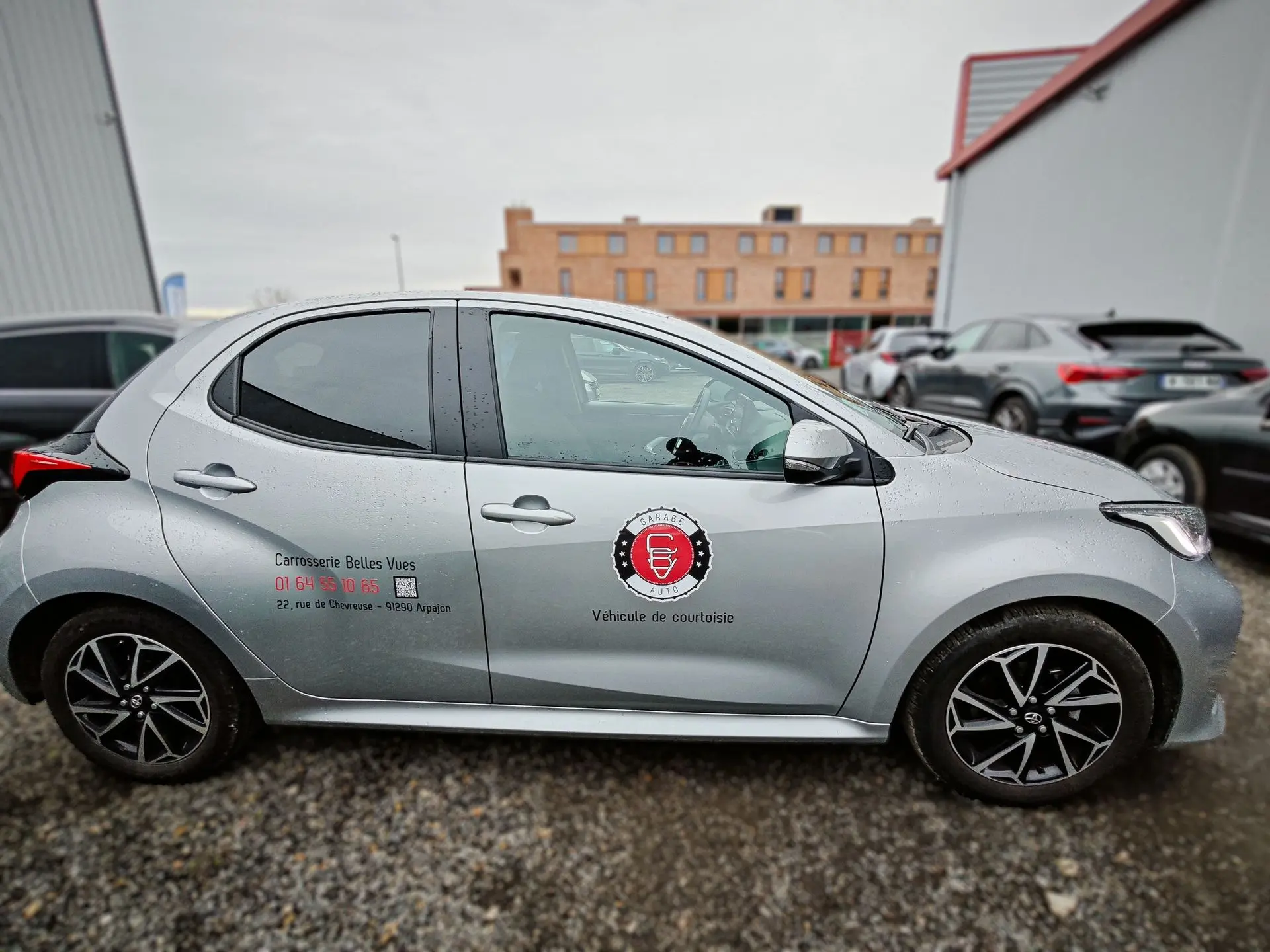 Marquage Toyota Yaris Carrosserie belles vues